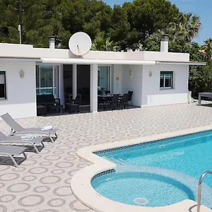 https://villa-pepe-es-mercadal.balearic-islands.net
